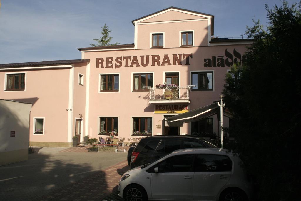 Penzion Aladdin Teplice Exterior foto